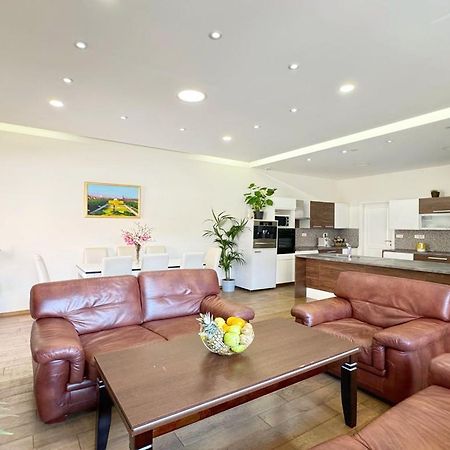 Plaza Apartments ซาเกร็บ ภายนอก รูปภาพ